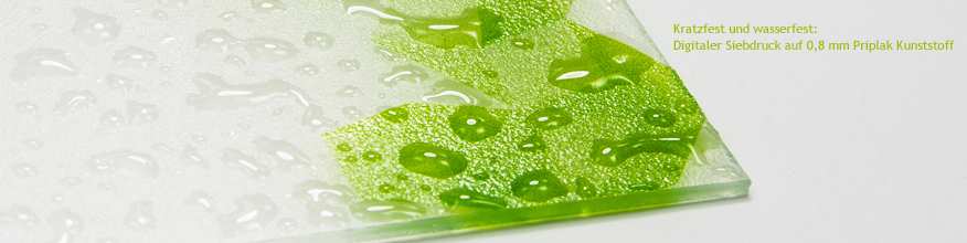 Priplak: 0,8 mm KUnststoff mit digitalem Siebdruck