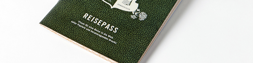 Sieht aus wie ein Reisepass: Brosch&uuml;re aus Gmund Bee!