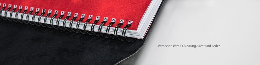Exlusive Brosch&uuml;re mit Wire-O-Bindung, Leder und Samt