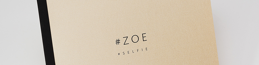 Schwarze F&auml;lzelbidnung, quadratische Brosch&uuml;re, 210 x 210 mm